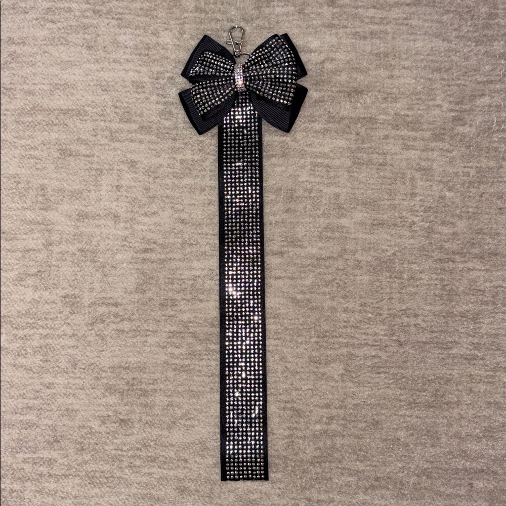 Black and Silver Bow Keychain